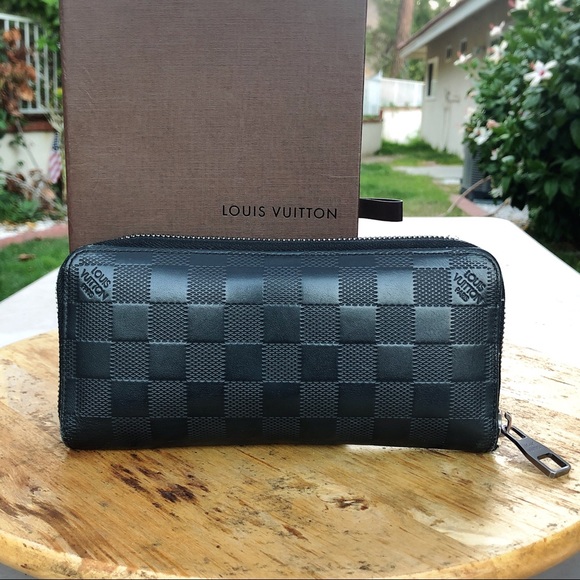 Louis Vuitton Handbags - Louis Vuitton damier infini vertical zippy wallet